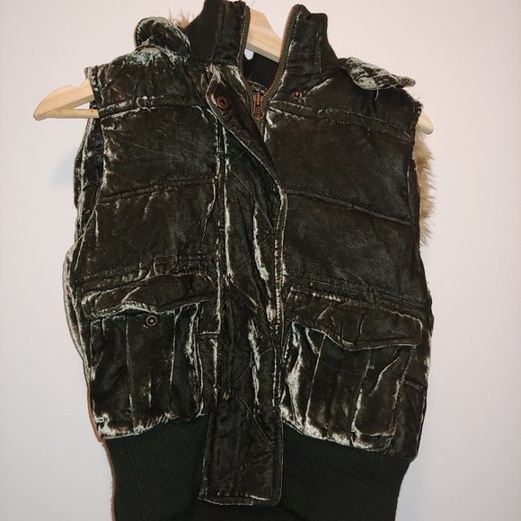 NWOT OLD NAVY PUFFER VEST/HOODIE WOMEN'S US SM - Picture 3 of 12